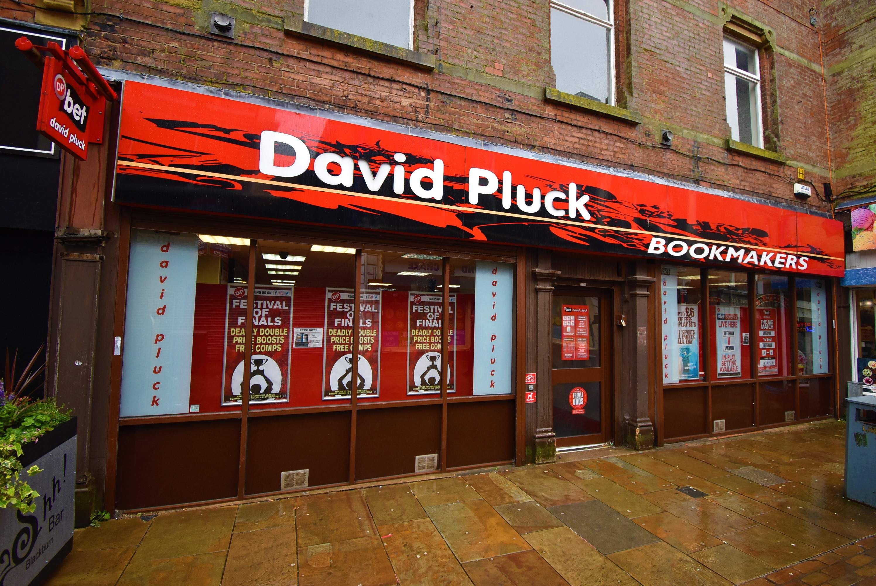 44/6 Northgate, Blackburn, BB2 1JL Dave Pluck Bookmakers